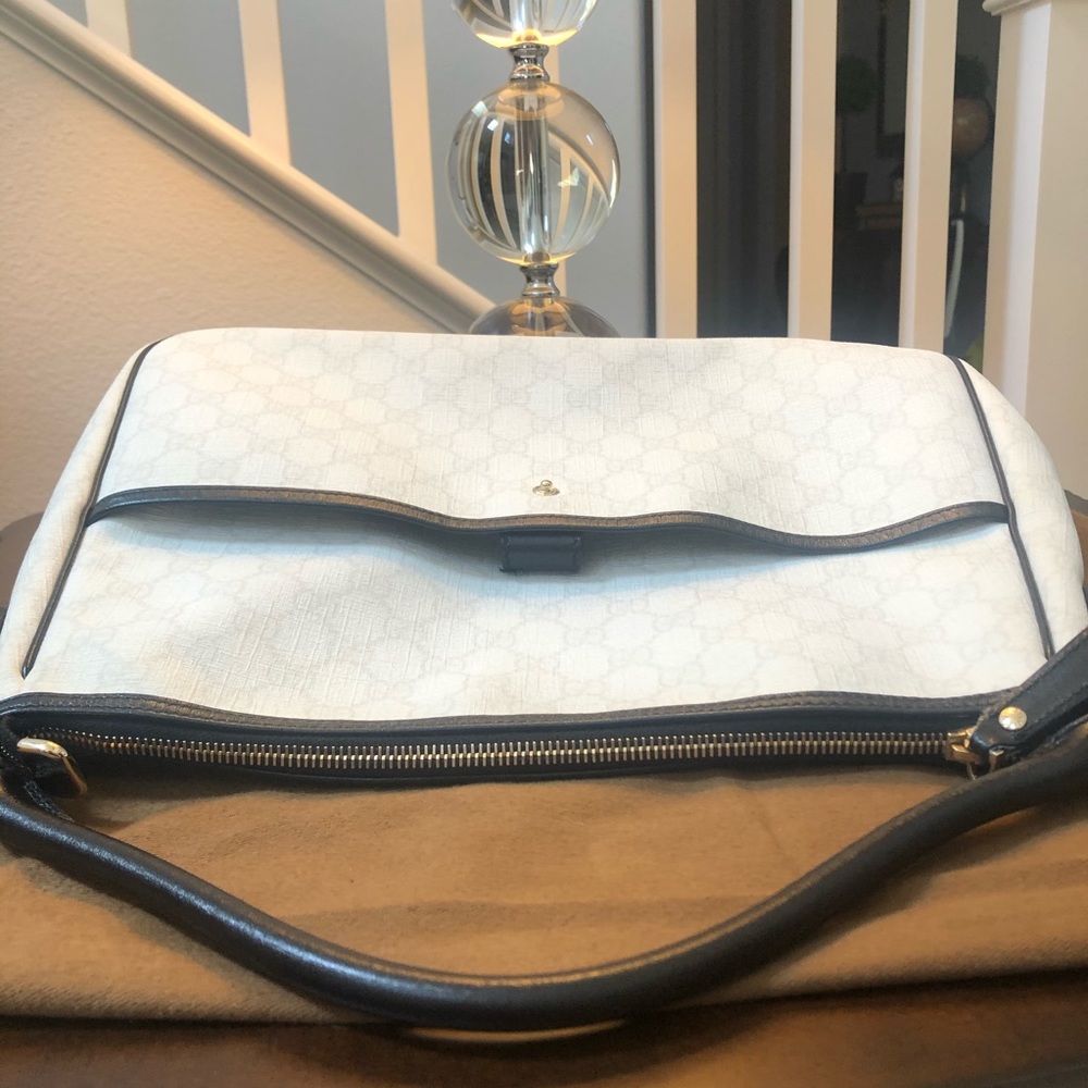 ❌SOLD❌Gucci supreme GG coated canvas shoulder bag - Picture 3 of 9